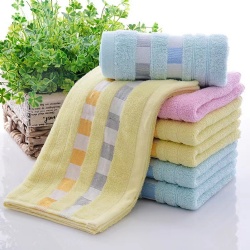 Wholesale soft and thick multi-colored towels